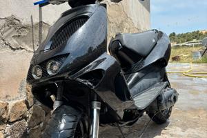 Aprilia sr