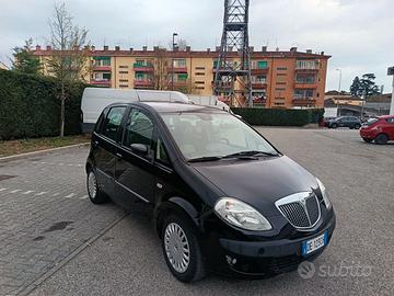 Lancia musa benzina anno 2007