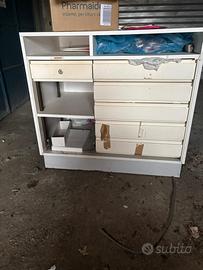 Banco  / mobile negozio bianco con cassetti