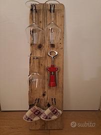 Porta calici in legno vecchio