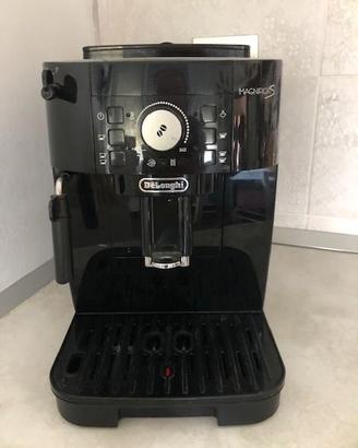 MACCHINA CAFFE' IN CHICCHI  MAGNIFICA S