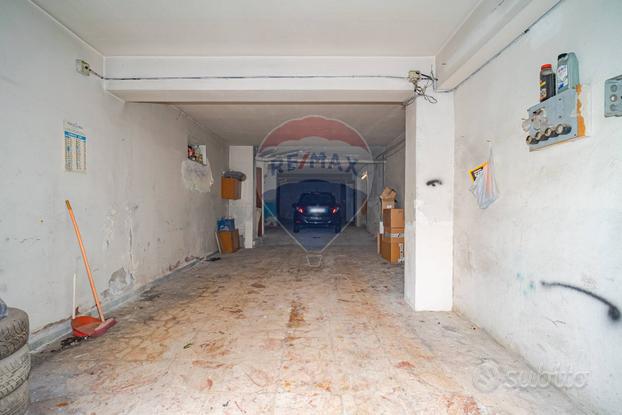 Garage/Box - Gravina di Catania