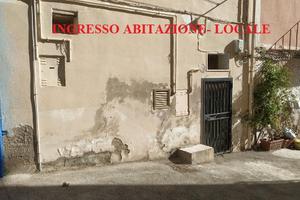 Piccola casa futuro pub-birreria