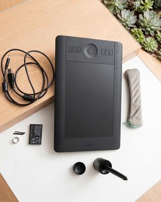 Kit XpPen Artist e Wacom Intuos