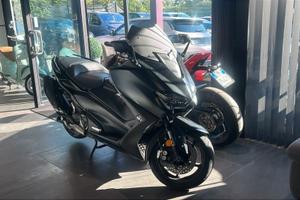 Yamaha TMAX 560