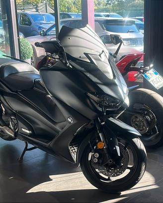 Yamaha TMAX 560