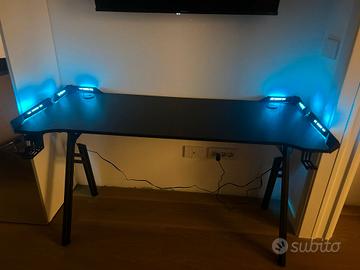 scrivania gaming