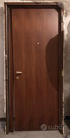 Portoncino blindato casa