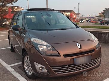 RENAULT Scénic 7 posti