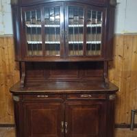 credenza con vetrina 