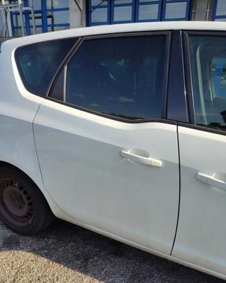 Porta posteriore dx OPEL MERIVA del 2011