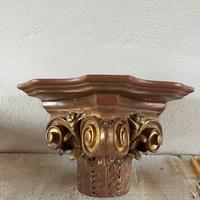 Capitello in legno massello e foglia oro