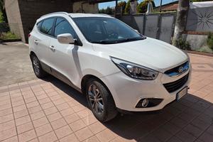 Hyundai IX35 2.0 CRDI 4WD AT XPOSSIBLE