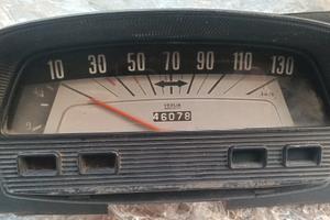 paraurti e cruscotto fiat 500L d'epoca