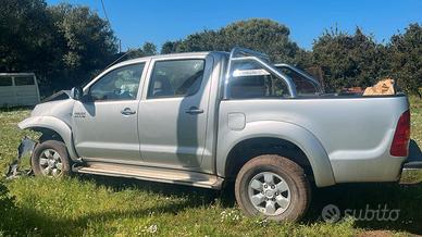 toyota hilux per pezzi di ricambio 