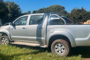 toyota hilux per pezzi di ricambio 