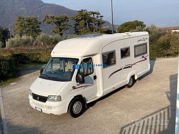 Rapidò 787F camper semintegrale 4 posti portamoto
