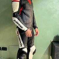 Tuta moto pantaloni e giacca