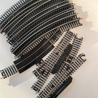 Binari trenini elettrici