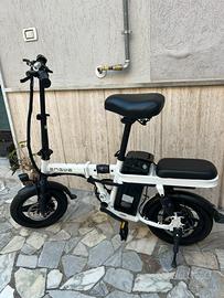 Bicicletta elettrica perfette condizioni