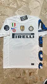 Maglia Inter con toppe del triplete Zanetti tg. L