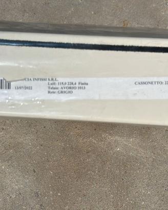 Zanzariere a rullo disponibili per smaltimento