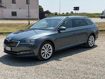 Skoda Superb 2.0 TDI EVO 200 CV SCR DSG Wagon 4x4 
