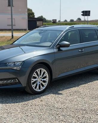 Skoda Superb 2.0 TDI EVO 200 CV SCR DSG Wagon 4x4 