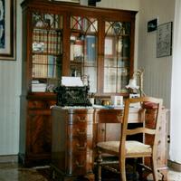 Credenza e scrittoio