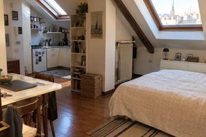 Monolocale in via napione : 330 euro
