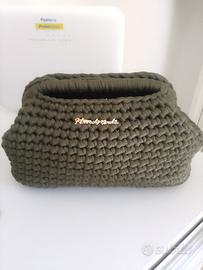 Borsa a mano all uncinetto verde militare 