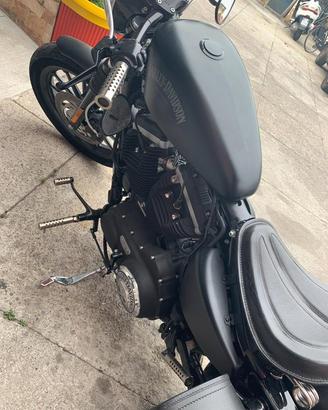 Harley-Davidson Iron 883 Bobber Custom