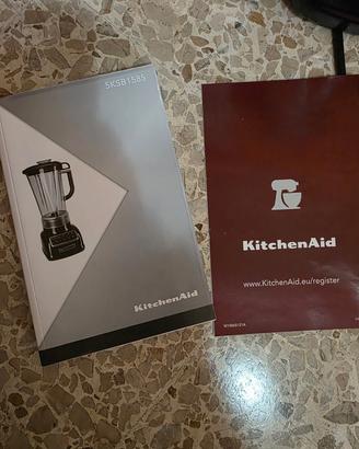 Frullatore KitchenAid nero, modello 5KSB1585.
