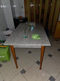 Tavolo 130 x 80 cm