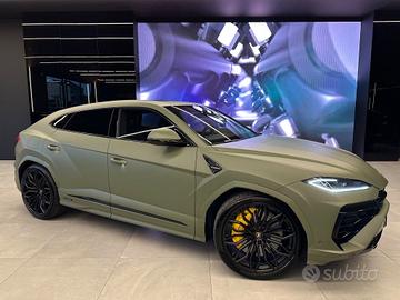 LAMBORGHINI Urus 4.0 SE