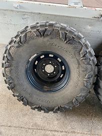 Gomme 35x14,50r15 con cerchi 15x8 6 fori