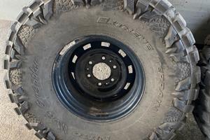 Gomme 35x14,50r15 con cerchi 15x8 6 fori