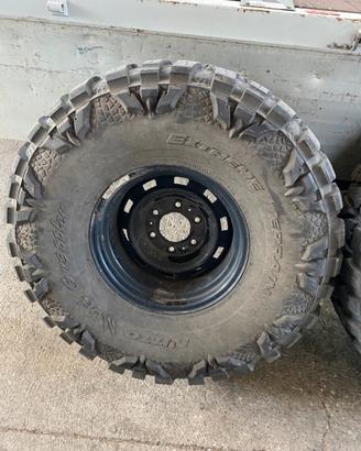 Gomme 35x14,50r15 con cerchi 15x8 6 fori