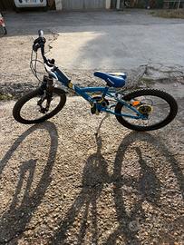 Bici blu b’twin