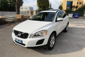 VOLVO XC60 2.4D D3 2012 12 MESI DI GARANZIA