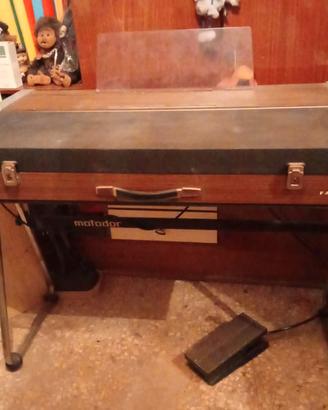 Organo Farfisa anni '70