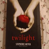 Twilight. Stephanie Meyer