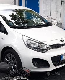 KIA Rio 1ª serie - 2014