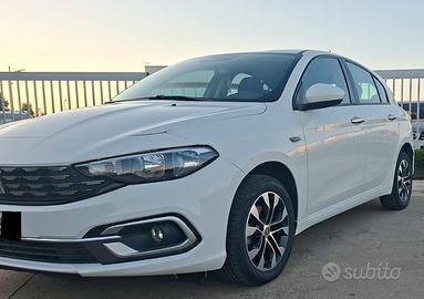 Fiat Tipo 1.5 Hybrid DCT 5 porte City Life