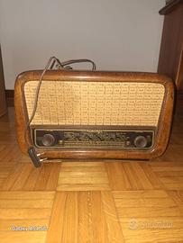 Radio d’epoca Radiovega 5210 anni '50 a valvole