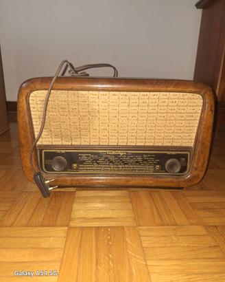 Radio d’epoca Radiovega 5210 anni '50 a valvole