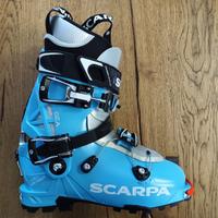 Scarpone scialpinismo di SCARPA modello Gea.