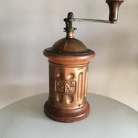 Antico macinino caffè’ 3 spade