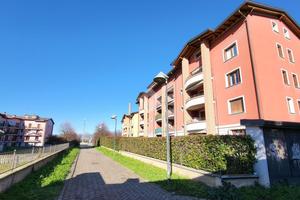 2 LOCALI A BESANA IN BRIANZA