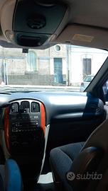 Chrysler 7 posti diesel